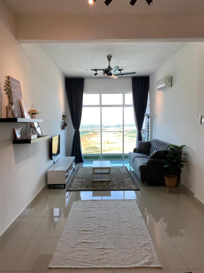 Family Stay, Sepang Klia, Free 2 Parking&Unifi Экстерьер фото